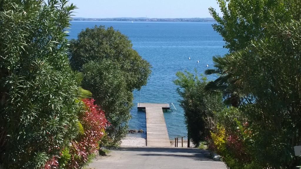 Campeggio Delle Rose Moniga del Garda ภายนอก รูปภาพ